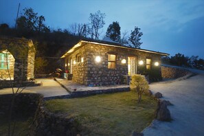 Exterior - Scenic & Beautiful Cottages for self awareness, nature and healing. (Room 1) (Dehradun)
