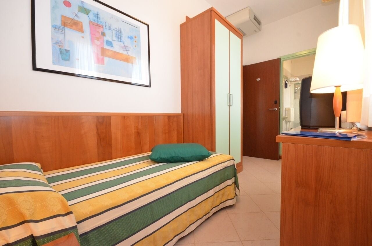 Chambre Simple, 1 lit une place