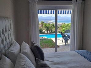 1 bedroom, WiFi, bed sheets - One-Bedroom Apartment Berg n Sea - Sand Suite
 (Plettenberg Bay)