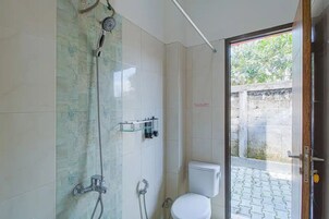 Superior Room | Bathroom | Towels