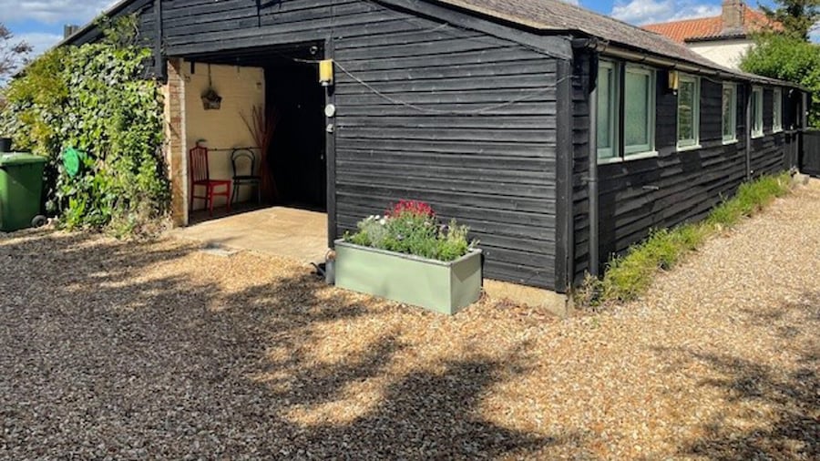 Remarkable 2-bed Barn in Downham Market