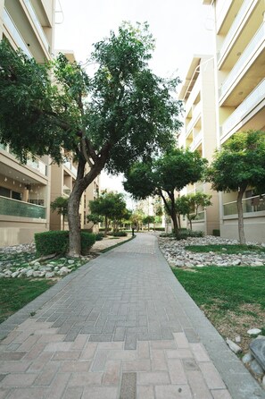 Apartment (0 Bedroom) | Interior - Cozy Studio With Balcony in The Greens (Dubai)