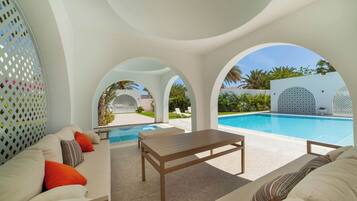 Piscine couverte