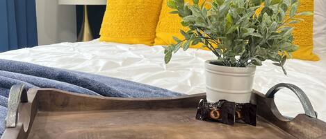 1 dormitori, planxa i posts de planxar, un bressol de viatge i wifi