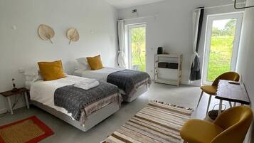 Minibar, desk, laptop workspace, blackout curtains