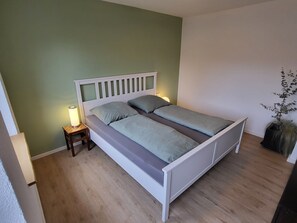1 Schlafzimmer, WLAN, Bettwäsche