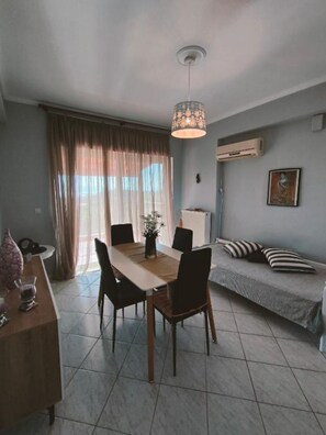 Dining - Heaven House with pool
 (Corfu)