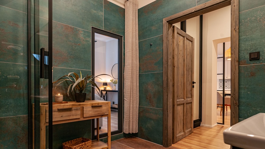 STING Boutique Apartments