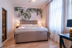Blackout drapes, iron/ironing board, free WiFi, bed sheets - STING Boutique Apartments  (Ostrava)