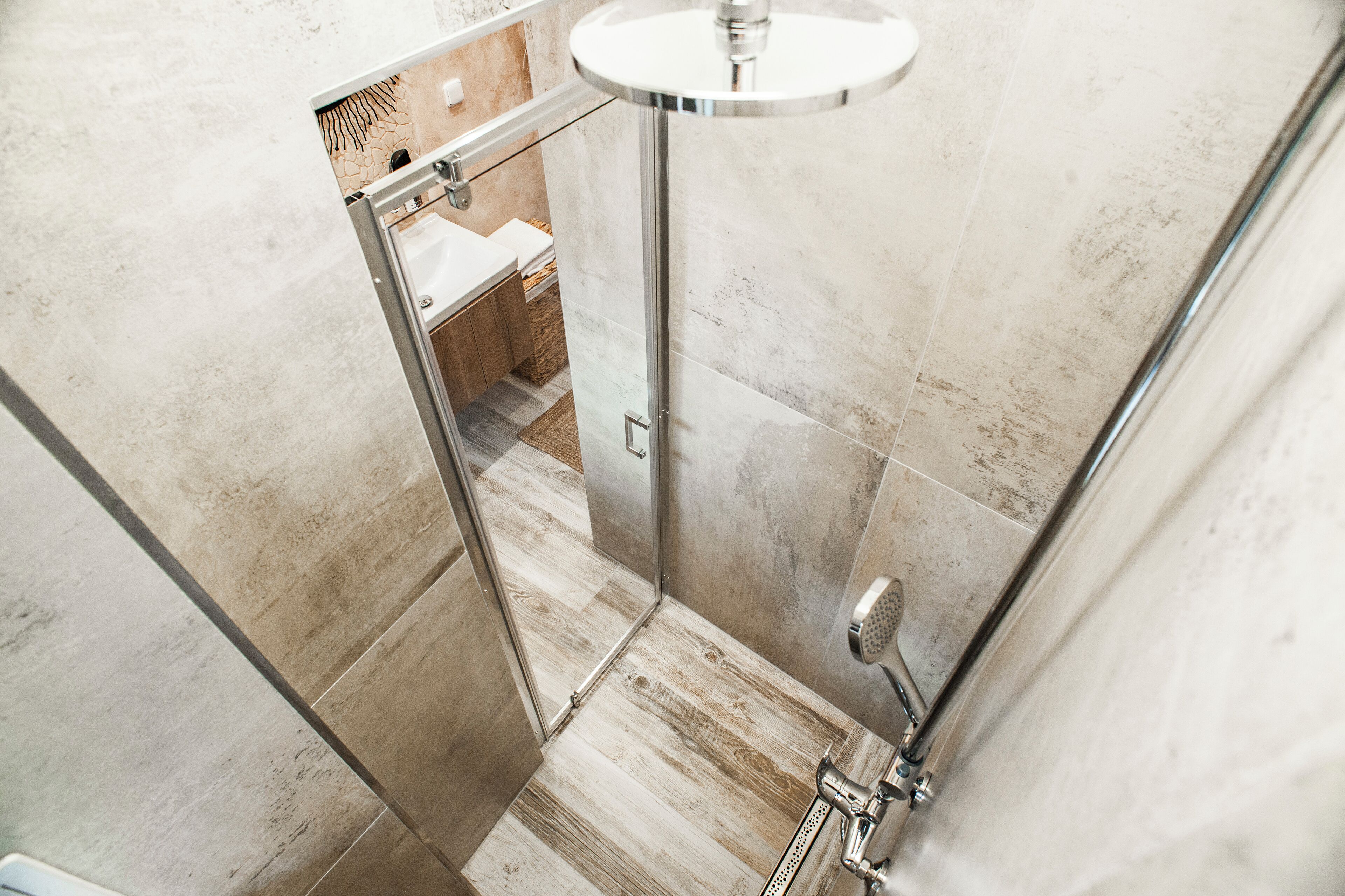 Appartement, 3 chambres | Salle de bain | Séchoir à cheveux, pantoufles, serviettes fournies, savon