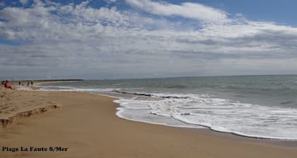 Plages à 10 min Maison Familiale Confortable 8 Pers 4 Chambres, 2 Salles D'eau