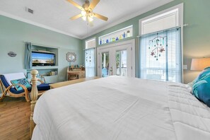 House, Multiple Beds (Blue Turtle Beach House)