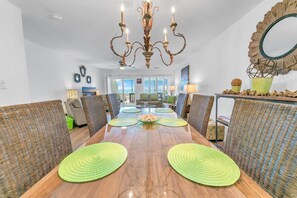 Dining - Largo Mar 106 (Panama City Beach)
