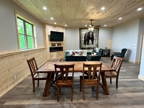 Dining - NEW LISTING! BRAND NEW with 2 beds/2 baths - Spacious, Mountain Views, Central (Sevierville)