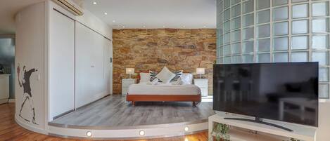 1 soverom, strykejern/-brett, wi-fi (inkludert) og sengetøy