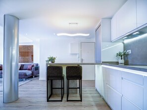 Interior - Urban Waves by Hello Homes Sitges (Sitges)