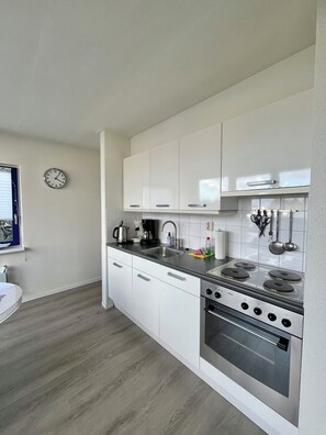Bungalow, 3 chambres, patio, vue sur le jardin | Cuisine privée