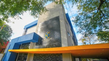 Fachada de la propiedad
