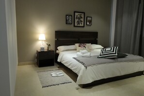 Apartment, 2 Bedrooms, Smoking, Private Bathroom