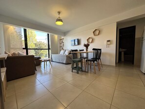 Téléviseur à écran plat