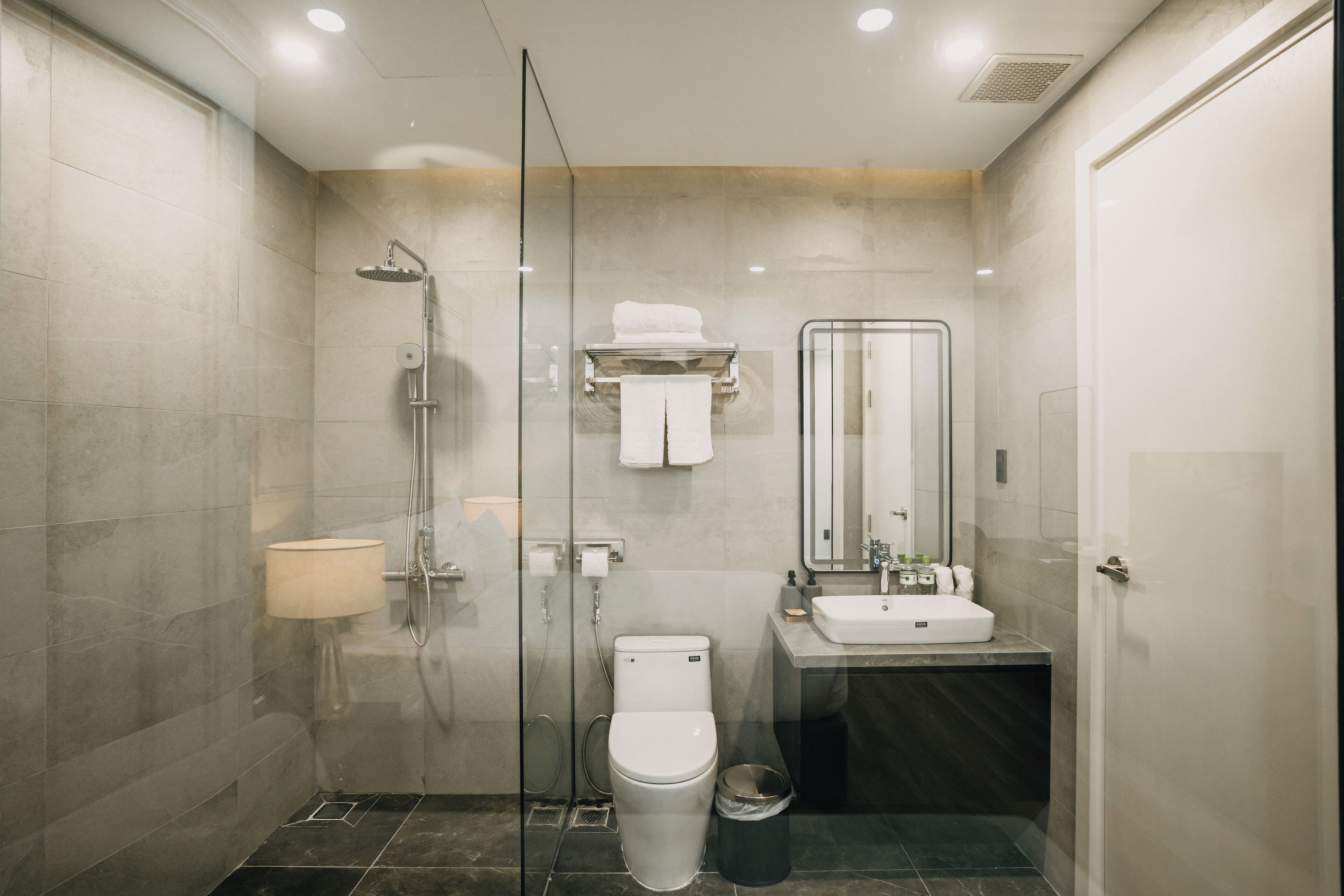 Shower, free toiletries, hair dryer, soap