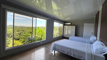 3 bedrooms, WiFi, bed sheets