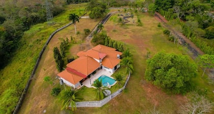 Hacienda Alcazar - Live the Experience