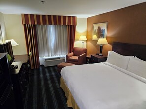 Desk, laptop workspace, blackout drapes, soundproofing - Express Inn Leesville Ft Johnson (Leesville)