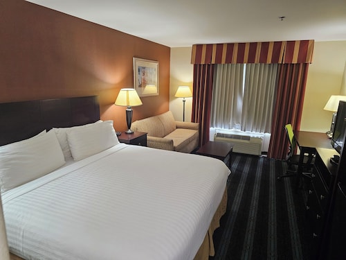 Express Inn Leesville Ft Johnson