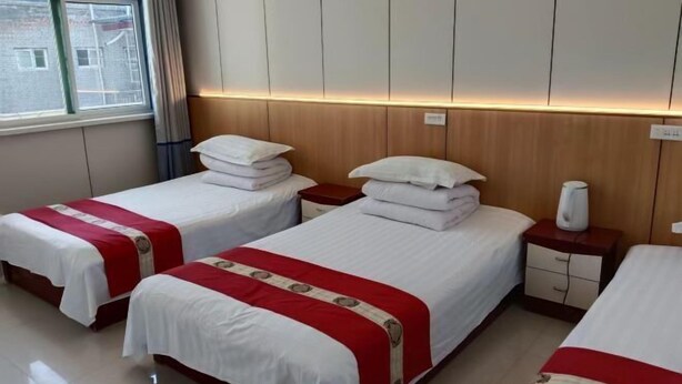 Ảnh chưa phân loại, 1 trong số 77 ảnh, nút