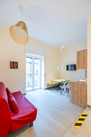 Apartment - Central Station Housing - Apartment 2 by Wonderful Italy (Naples)