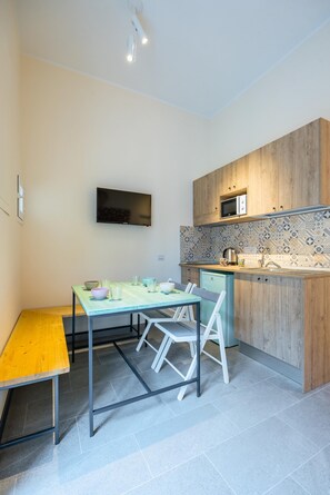 Apartment - Central Station Housing - Apartment 2 by Wonderful Italy (Naples)