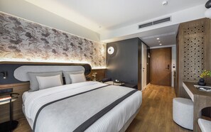 Deluxe Twin Room | In-room safe, desk, blackout drapes, soundproofing - Epineio Comfort Living (Dio-Olympos)