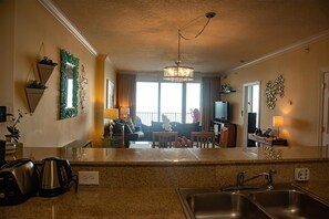 Private kitchen - Ocean Reef 1204 (Panama City Beach)