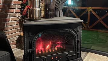 Classic Room, Mountain View | Living area