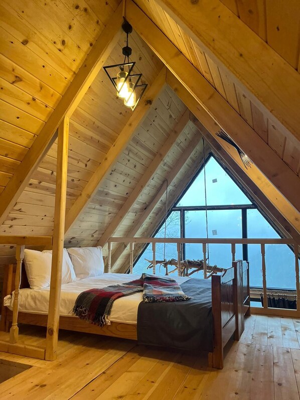 Classic Room, Mountain View | Soundproofing, free WiFi