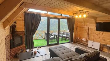 Classic Room, Mountain View | Soundproofing, free WiFi