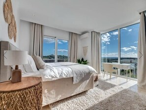 10 soverom, strykejern/-brett, internettilgang og sengetøy