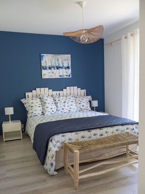 2 bedrooms, iron/ironing board, travel cot, free WiFi - La Casa de Babou (Le Château-d'Oléron)
