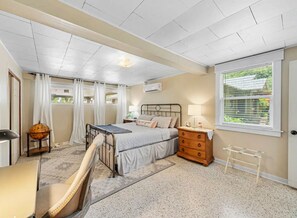 1 Schlafzimmer, Schreibtisch, Bügeleisen/Bügelbrett, kostenloses WLAN