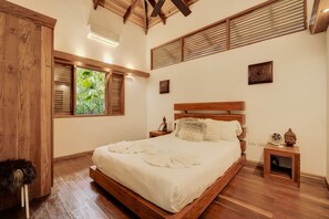 2 bedrooms, in-room safe, free WiFi, bed sheets