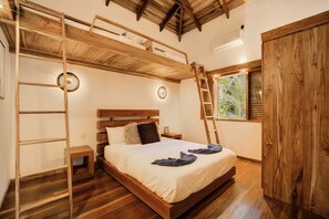 2 bedrooms, in-room safe, free WiFi, bed sheets - Bodhi House. Tropical balinese style house (Playa Chiquita)