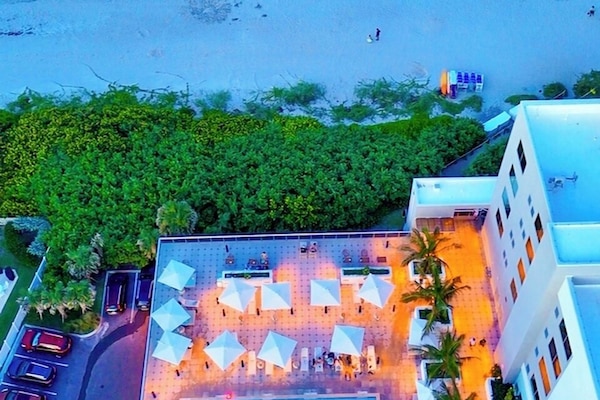 Kolam renang terbuka