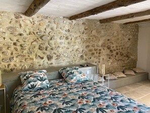 1 chambre, accès Internet, draps fournis