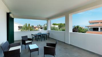 Superior Apartment | Terrace/patio