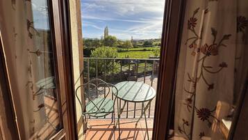 Deluxe Suite, Balcony, Mountain View