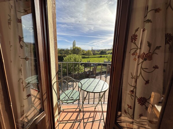 Deluxe Suite, Balcony, Mountain View