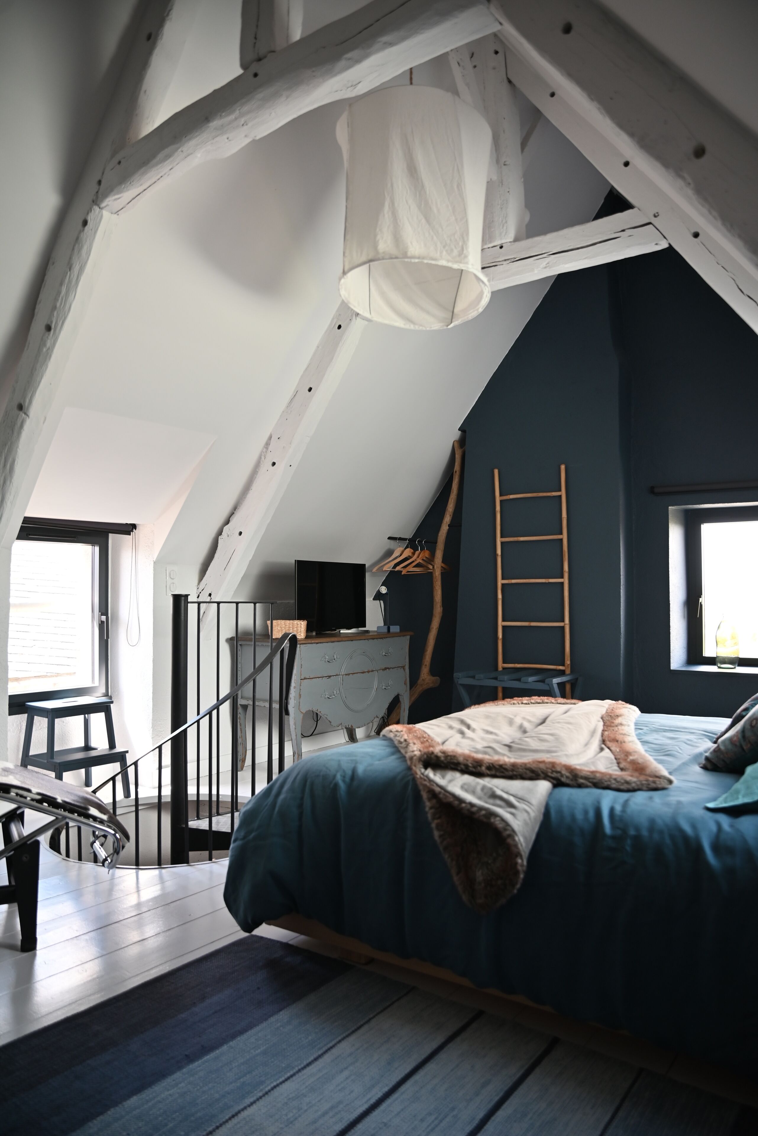 1 chambre, bureau, fer et planche à repasser, Wi-Fi gratuit