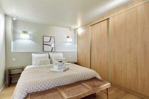 1 chambre, fer et planche à repasser, Wi-Fi gratuit, draps fournis