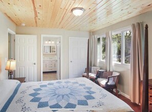 5 bedrooms, iron/ironing board, free WiFi, bed sheets - Cozy Large House, Big Porch, Fire Pit, Live Music Brewery, Heart of Lake Ann! (Lake Ann)